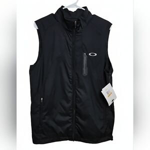 NWTs Oakley Hydrolix Don't Get Wind Black Vest Sz S Mens
